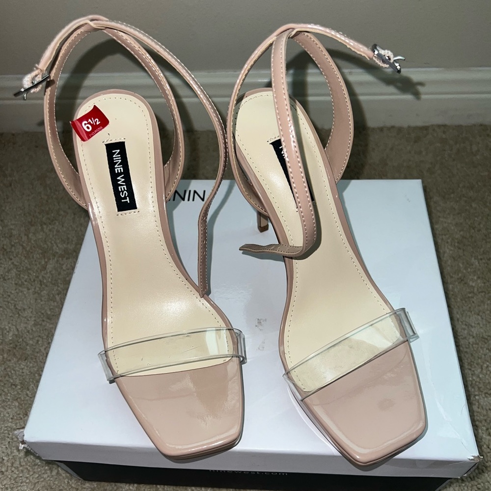 Nude Nine West Stiletto heel
